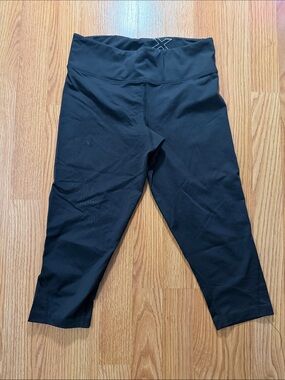 2XU Black Cropped Performance Leggings